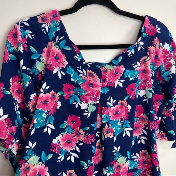 NWT floral off the shoulder‎ women’s blouse size small - Picture 7 of 7
